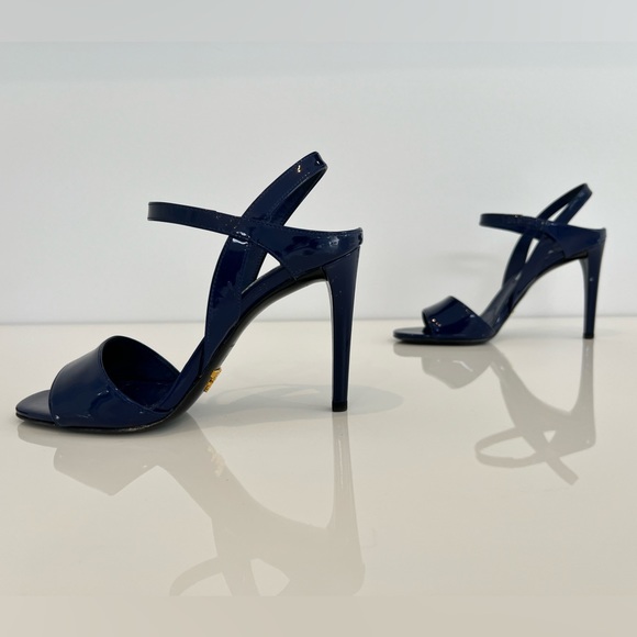 PRADA BLUE PATENT LEATHER SANDALS SIZE IT 37.5 / US 7.5 - Picture 12 of 17
